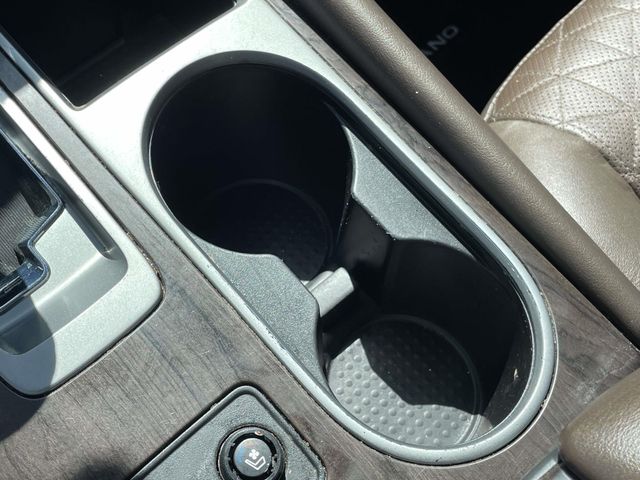 Used 2020 White Nissan Platinum image 29