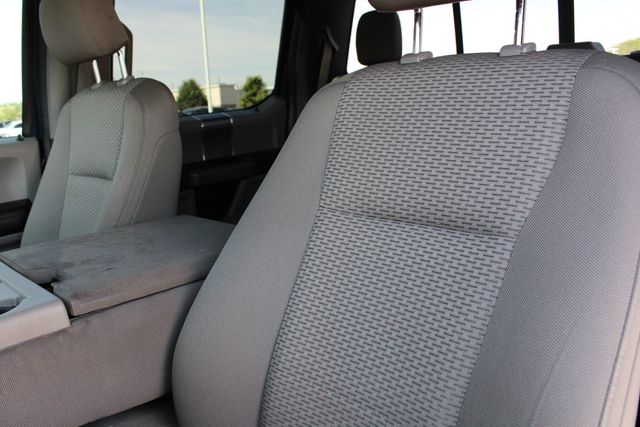 Used 2015 Blue Ford XLT image 4