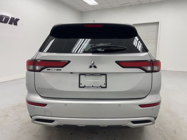 used 2024 Mitsubishi Outlander car, priced at $25,988