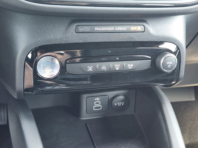 2025 Ford Escape ST-Line photo