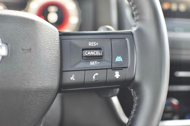 Used 2025 Nissan Rogue SL 4D Sport Utility