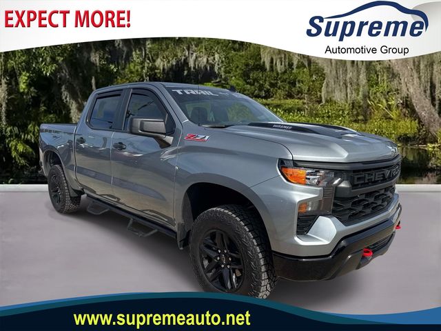 Sterling Gray Metallic 2025 Chevrolet Silverado 1500 Custom Trail Boss Crew Cab 4WD Pickup Truck Four-Wheel Drive Automatic