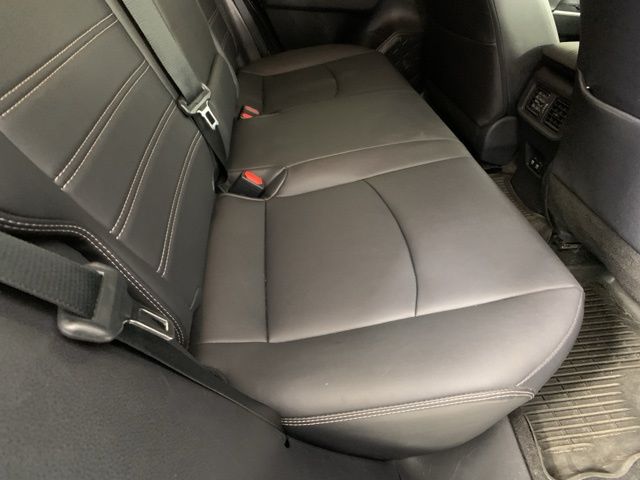 2019 Toyota RAV4 XLE Premium 27