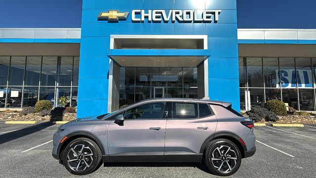 new 2026 Chevrolet Equinox EV car, priced at $36,295