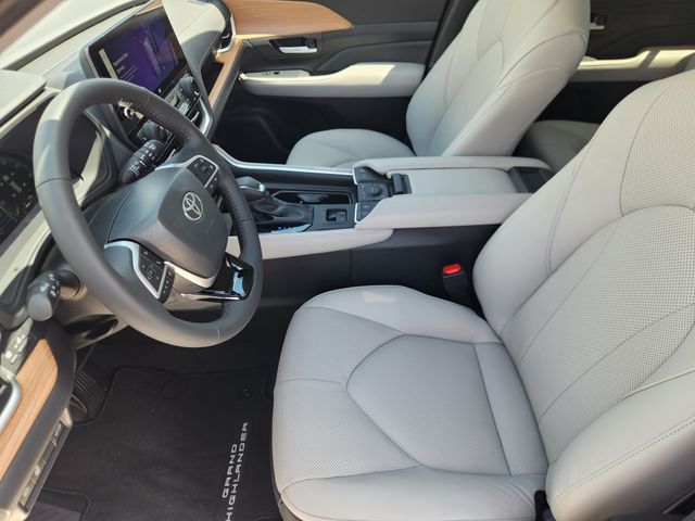 2026 Toyota Grand Highlander Limited  at Gullo Toyota