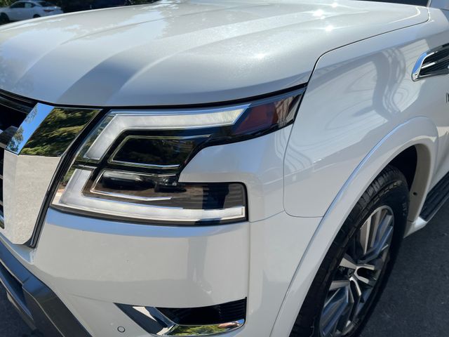 2022 Nissan Armada SL 18