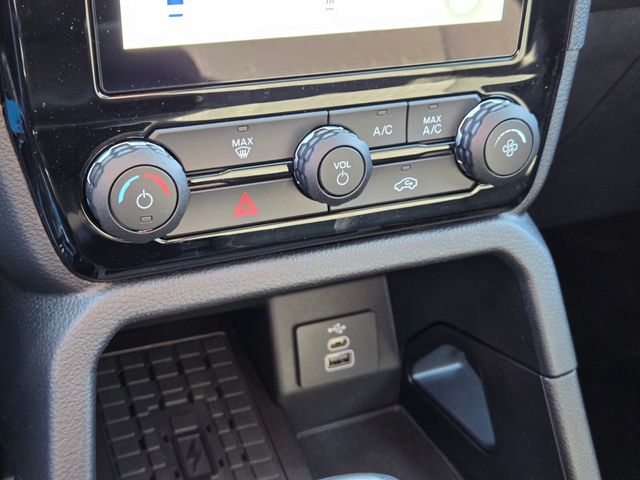 New 2026 Ford Ranger XLT 4D Crew Cab