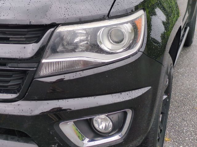 Used 2018 Black Chevrolet Z71 image 9