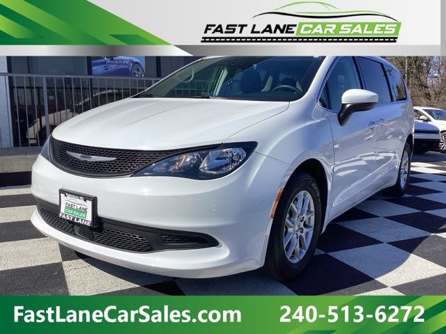 Bright White Clearcoat 2023 Chrysler Voyager Minivan Front-Wheel Drive 9-Speed Automatic