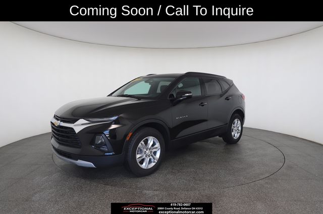 View vehicle photo 3