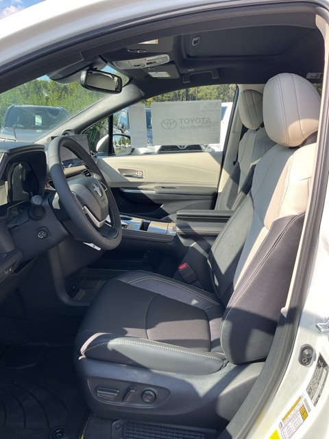 New 2026 Toyota Sienna Van