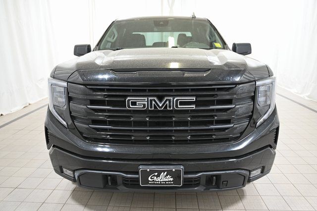 Used 2022 Black GMC Elevation image 17