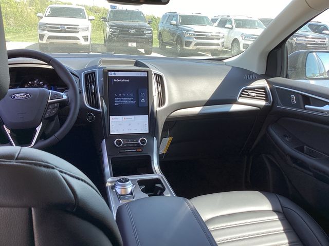 2024 Ford Edge SEL 17