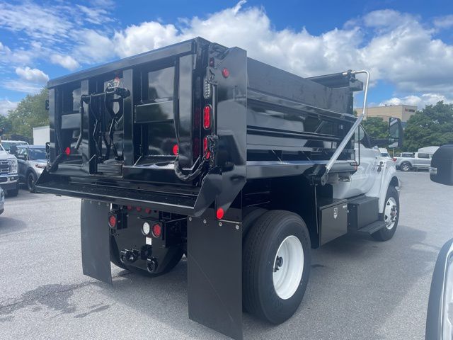 2025 Ford F-650 Super Duty 