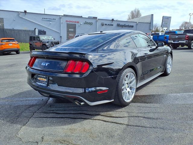 Used 2017 Black Ford GT Premium image 6