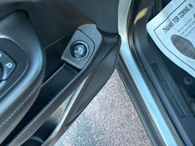 2023 GMC Terrain AWD SLT