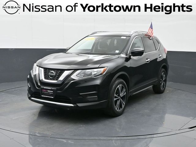 2019 Nissan Rogue SV's photo