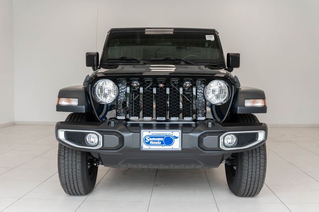 Used 2023 Jeep Gladiator Truck