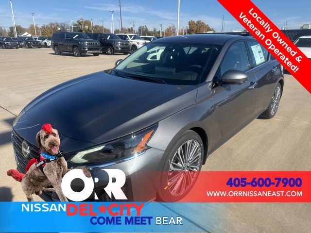 Gray (Gun Metallic) 2025 Nissan Altima Sedan Front-Wheel Drive Continuously Variable Transmission