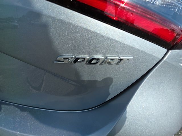Used 2025  Honda Sport image 11