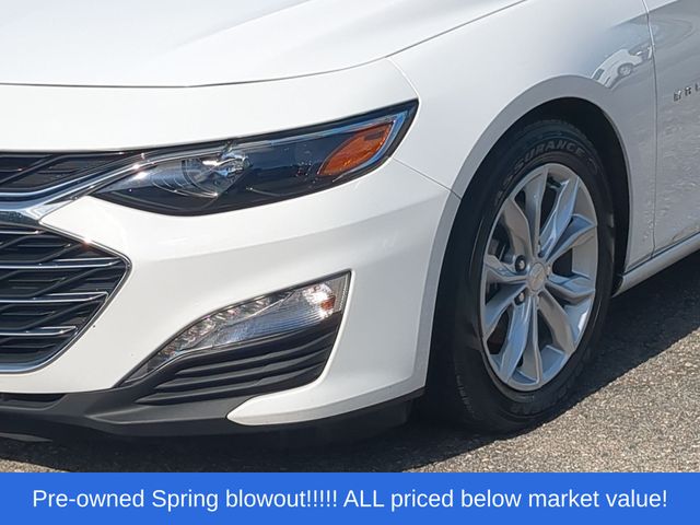 Used 2025 Summit White Chevrolet LT image 17