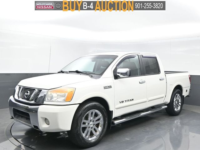White (Blizzard Pearl) 2012 Nissan Titan SL Crew Cab Pickup Truck 4X2 5-Speed Automatic