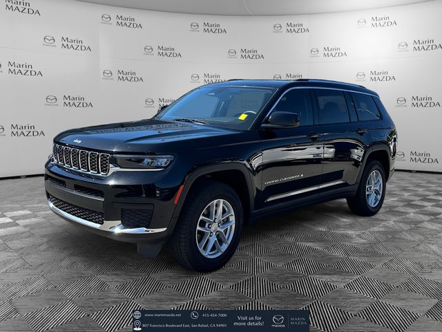 2023 Jeep Grand Cherokee L Laredo 4x4's photo