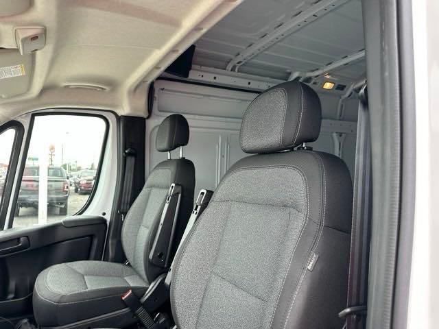 2024 Ram ProMaster 3500 High Roof 10