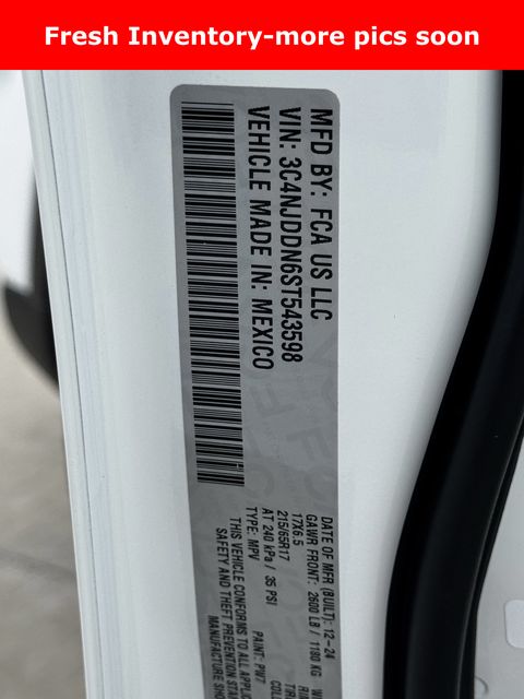 2025 Jeep Compass Trailhawk White at Legacy Ford