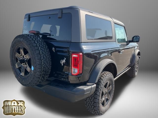 2024 Ford Bronco Black Diamond 11