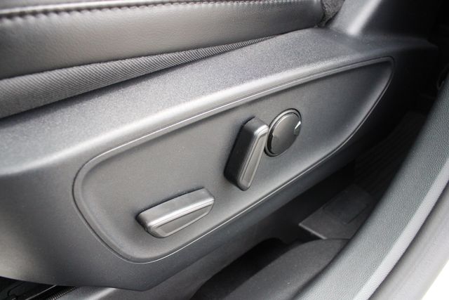 Used 2025 Silver Ford ST-Line image 3