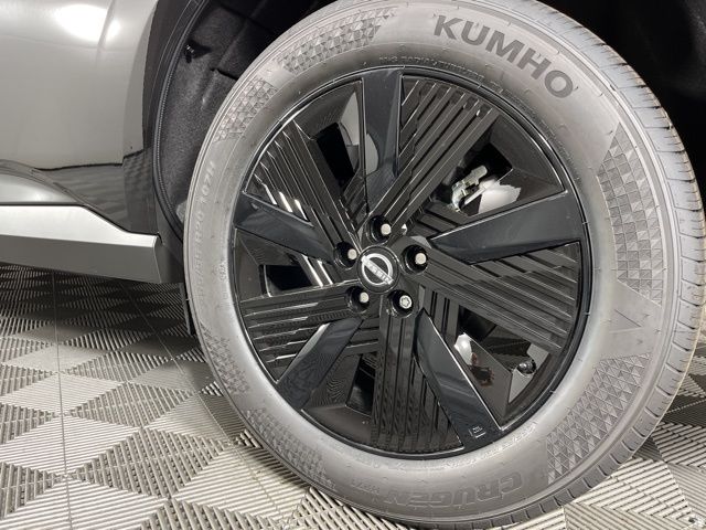 2025 Super Black Nissan Murano SV FWD SUV