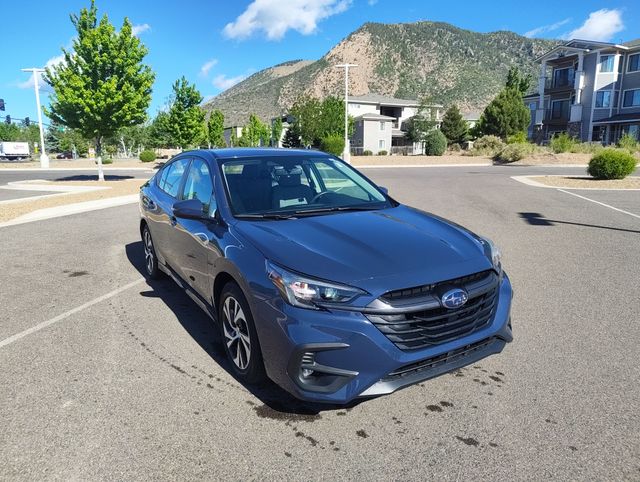 2025 Subaru Legacy Premium's photo