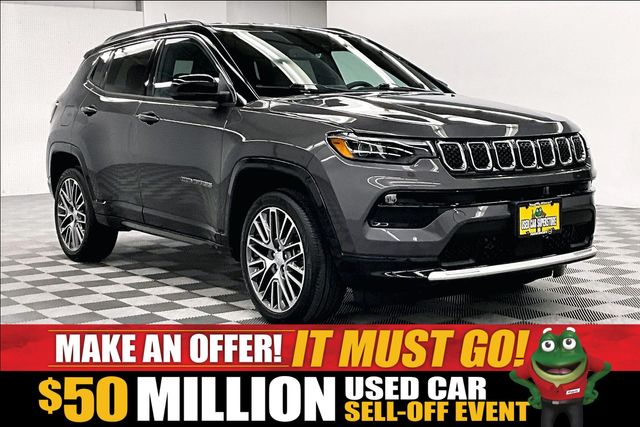 Granite Crystal Metallic 2024 Jeep Compass SUV / Crossover Four-Wheel Drive 8-Speed Automatic