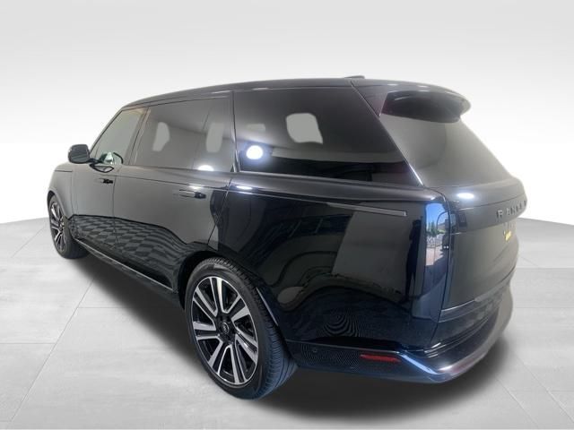 2023 Land Rover Range Rover SE 5