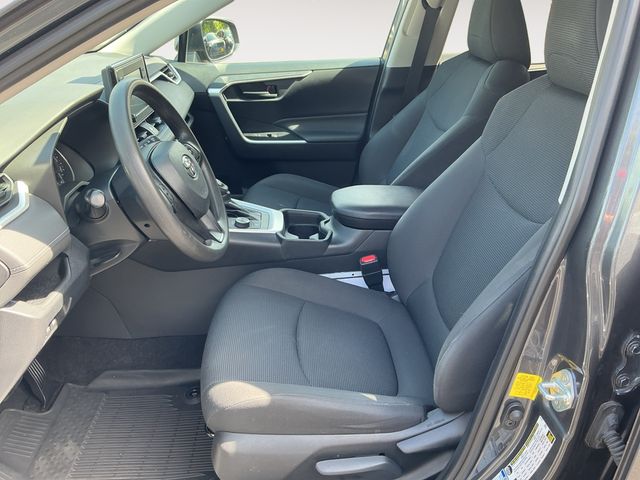 Used 2019 Gray Toyota LE image 10