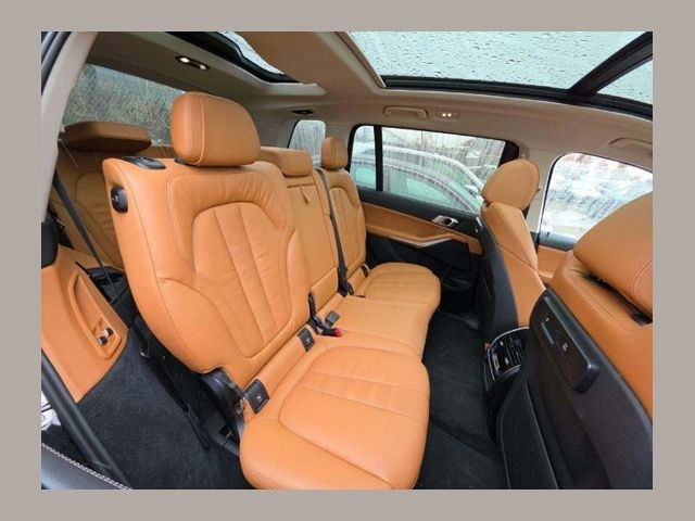 2022 BMW X7 xDrive40i AWD