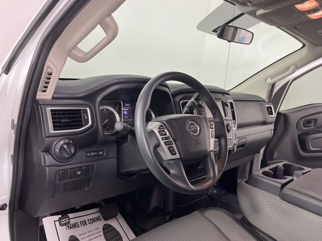 2019 Nissan Titan S 20