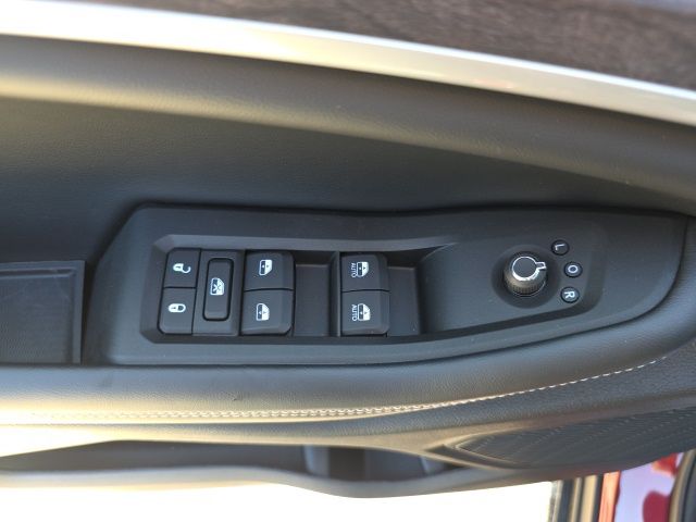 2025 Jeep Grand Cherokee Limited - Velvet Red Pearlcoat exterior view 13