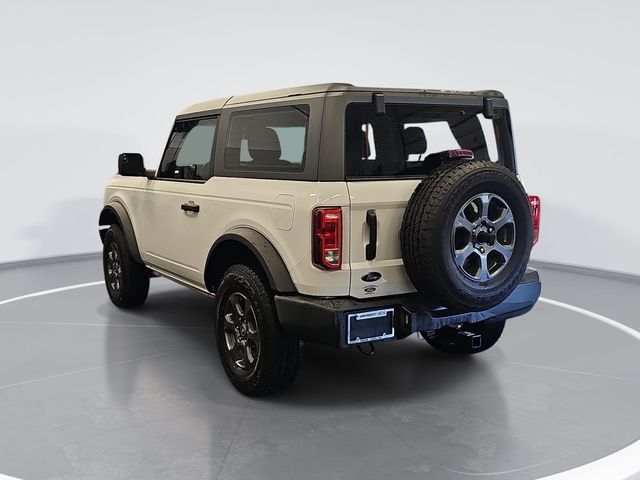 Used 2021 White Ford Base image 5