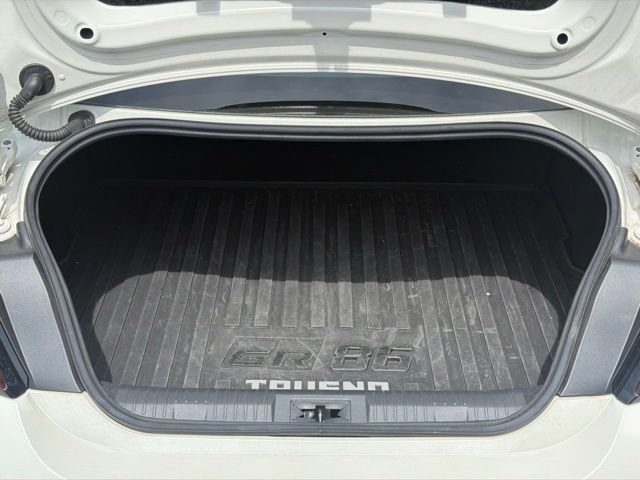 Used 2024  Toyota TRUENO Edition image 21
