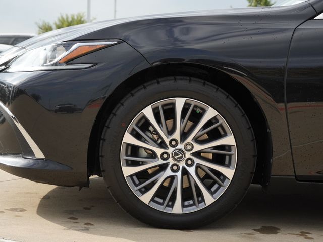 Used 2021 Lexus ES Sedan