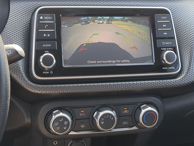 Used 2019 White Nissan S image 25