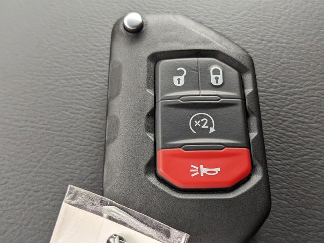 2024 Jeep Wrangler 4-Door Sahara 4x4