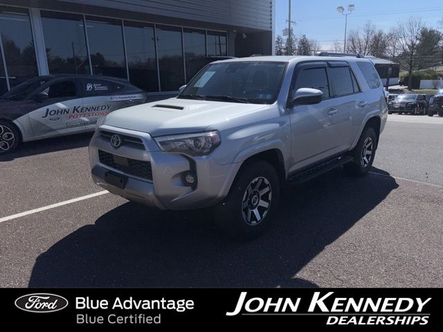 Classic Silver Metallic 2021 Toyota 4Runner SUV / Crossover Four-Wheel Drive 5-Speed Automatic Overdrive