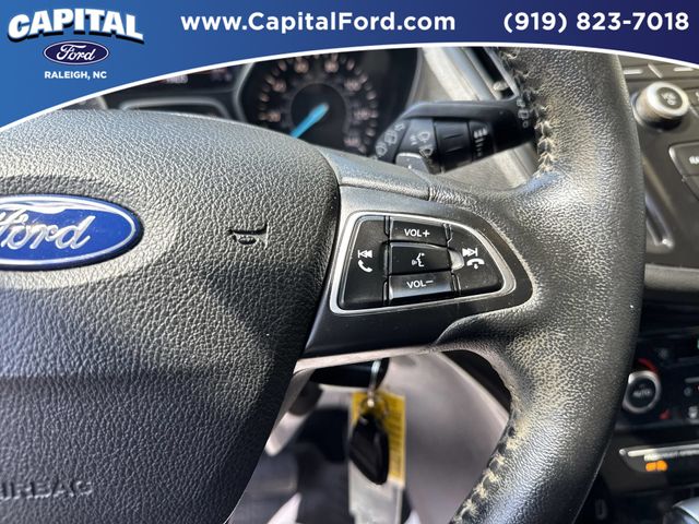 Used 2017 Red Ford SE image 24