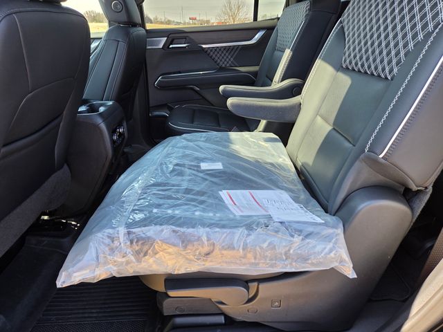 2025 GMC Acadia AWD Denali