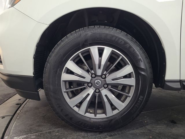 2018 – Nissan – Pathfinder