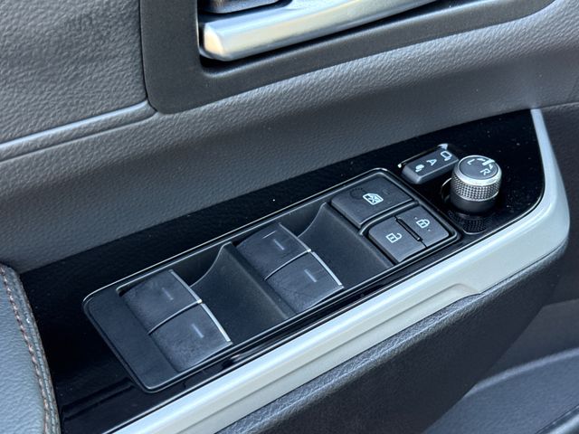 New 2026 Toyota Sienna Van
