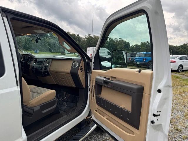 Used 2016 White Ford XLT image 13